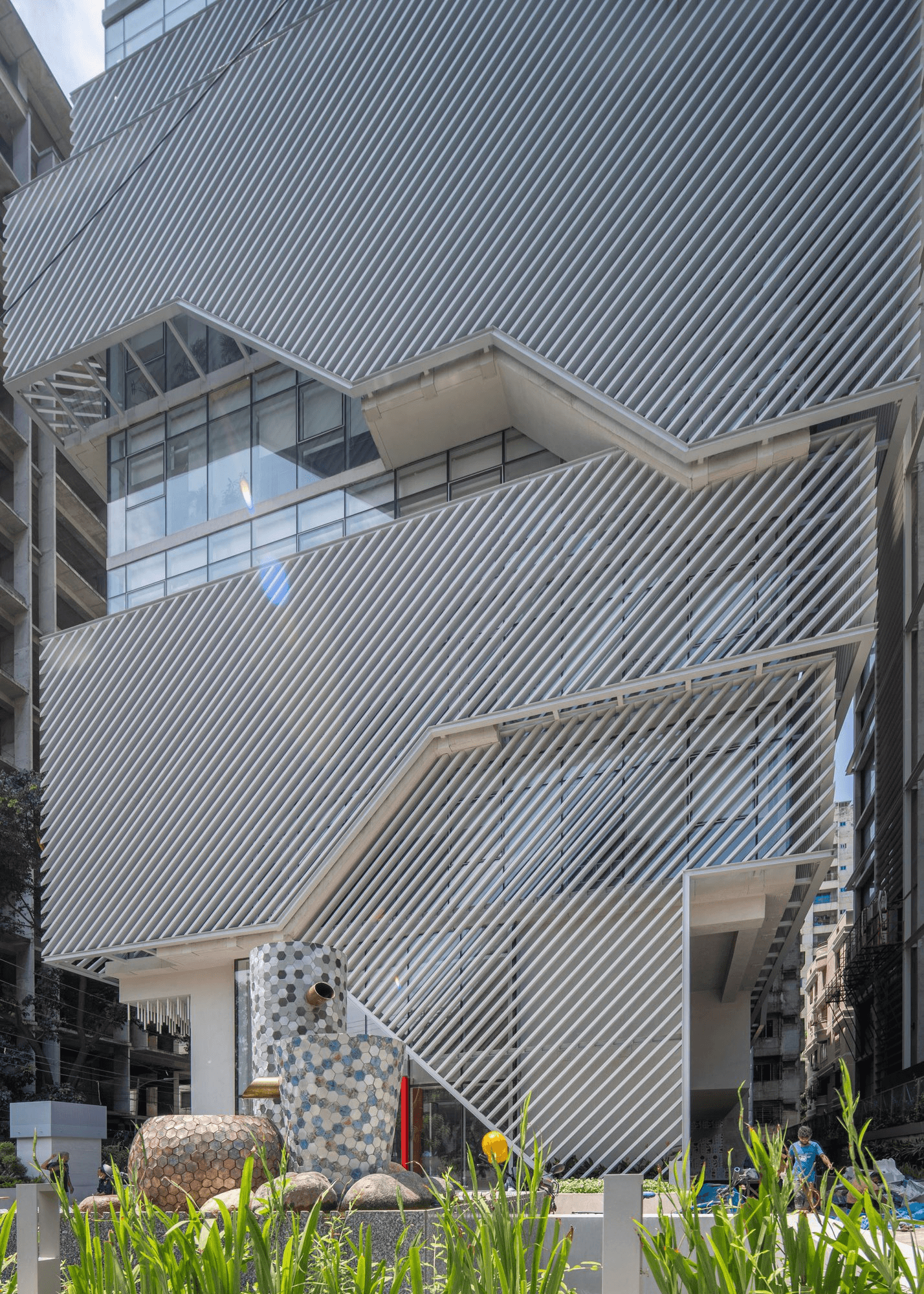 Exim Tower, Head Office, Gulshan Feature